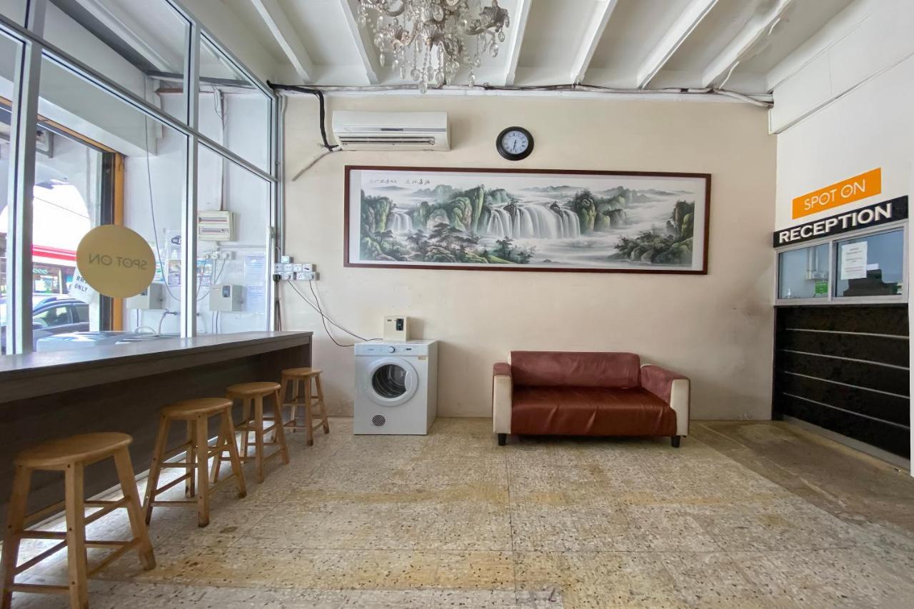 Spot On 89673 Good Friend Hotel George Town Dış mekan fotoğraf