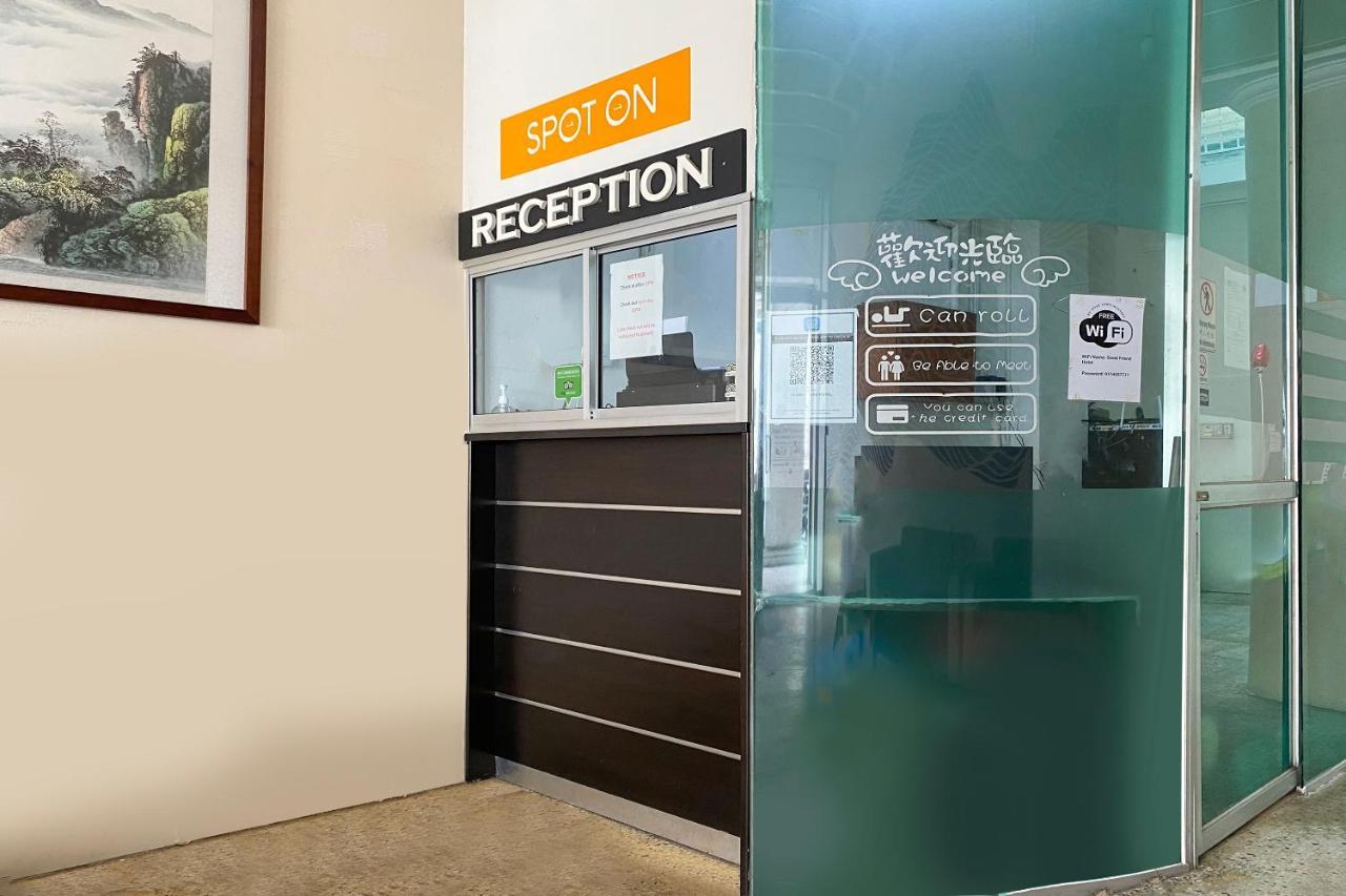 Spot On 89673 Good Friend Hotel George Town Dış mekan fotoğraf